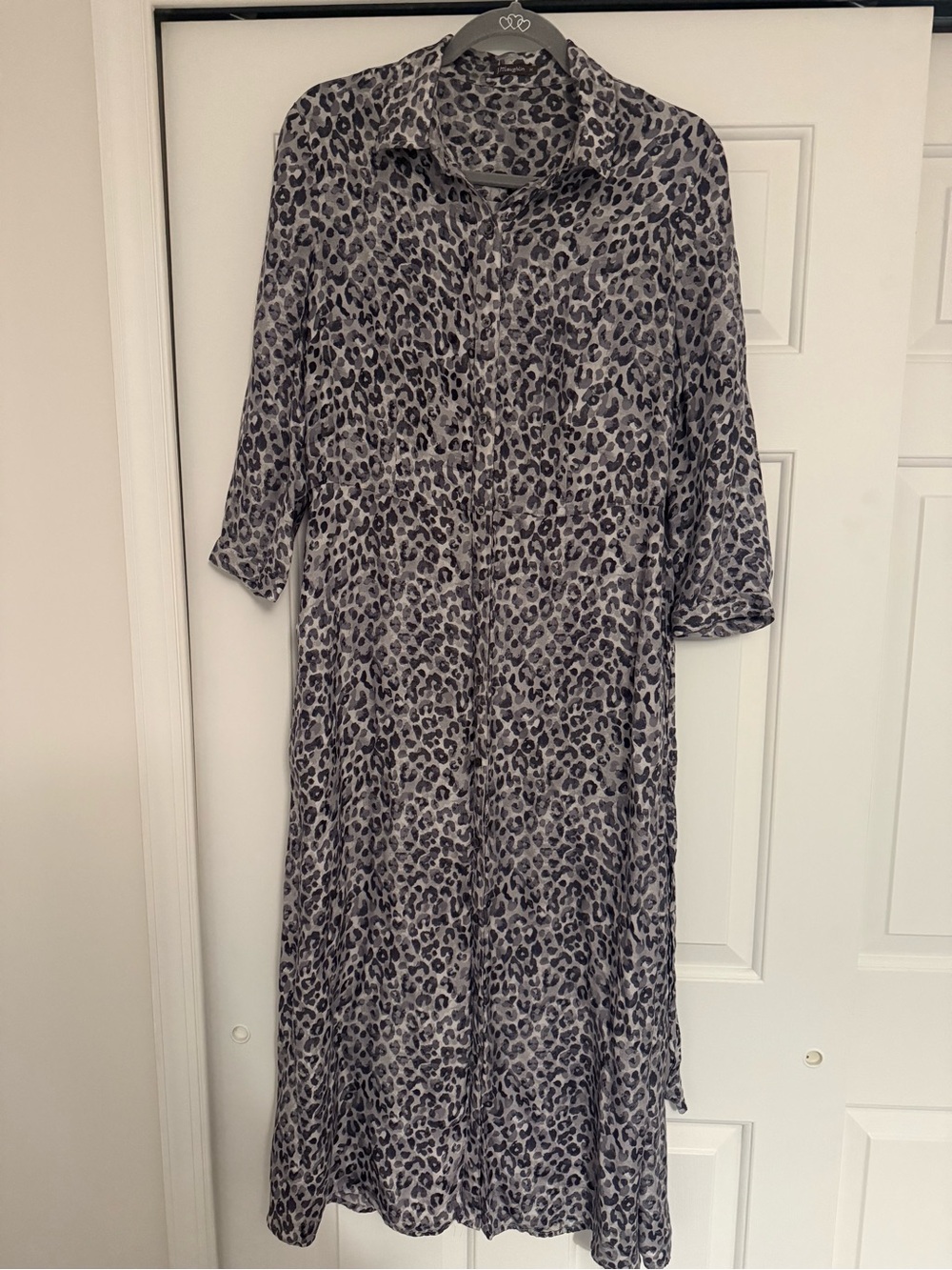 J. McLaughlin medium- Grey Leopard-Print Button-Front Maxi Dress